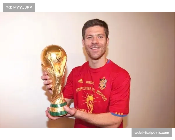 勒沃库森官方祝贺主帅阿隆索荣获四月最佳教练奖项